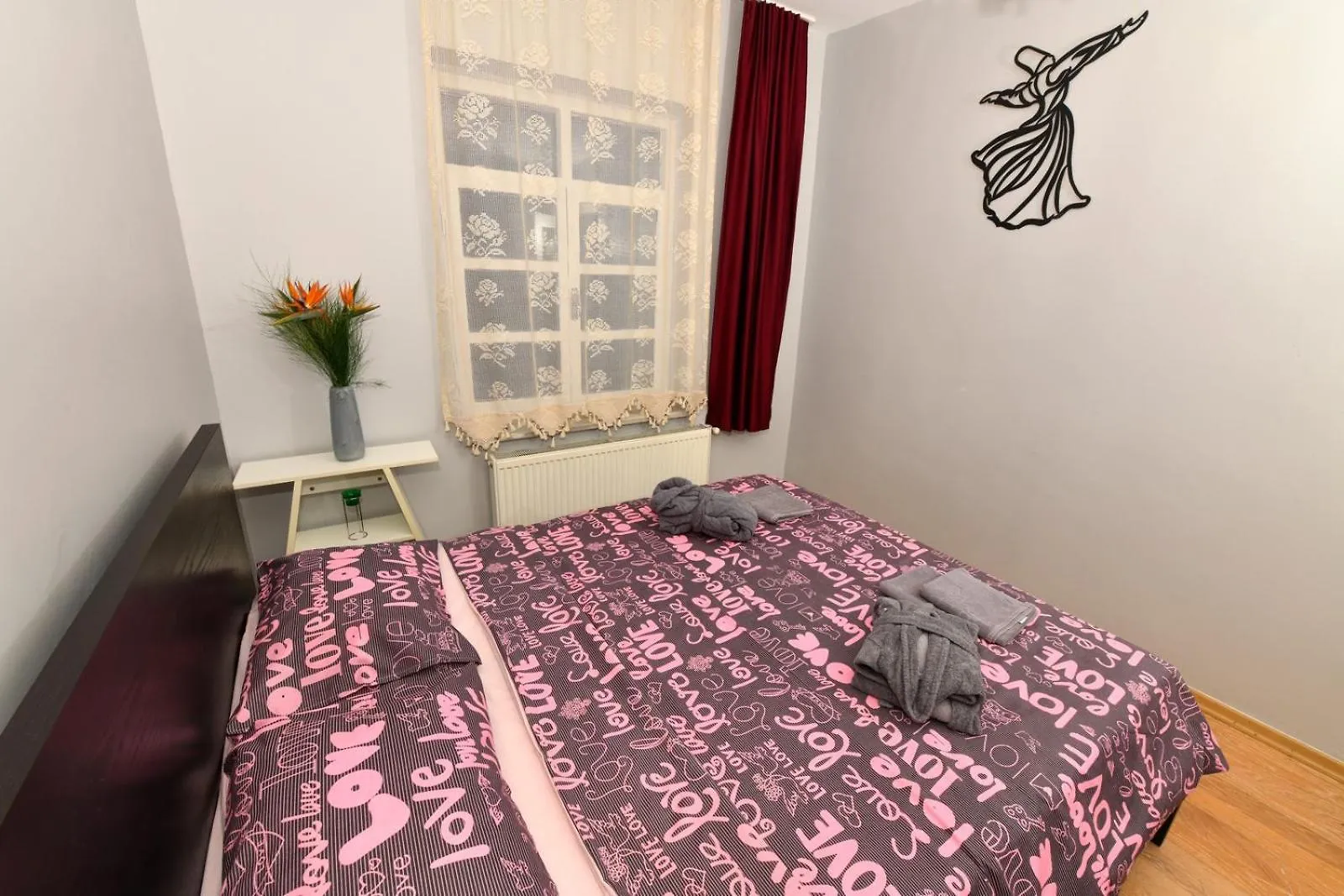 Apartment Taksim Fish Market Down Town Heart Of Istanbul Beyoglu Turkey